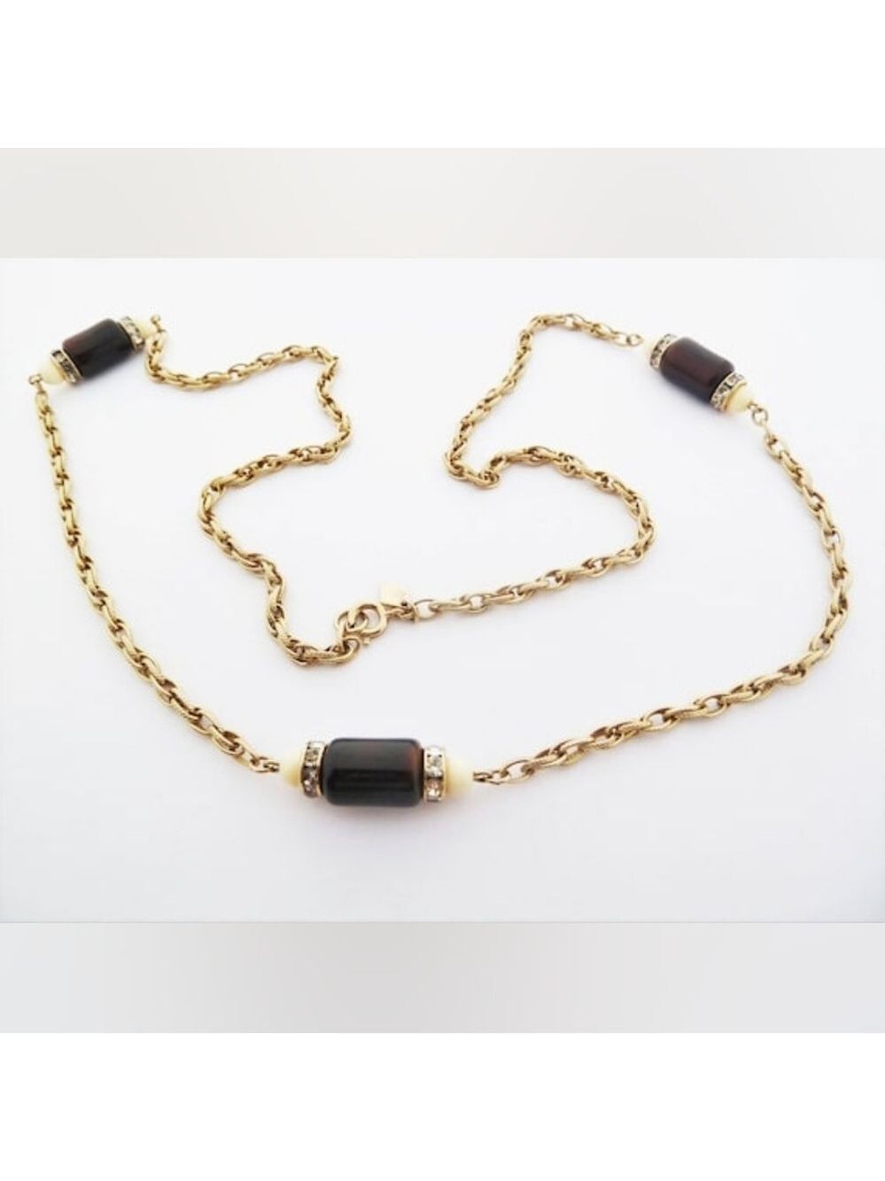 Sarah Coventry Gold Tone Necklace